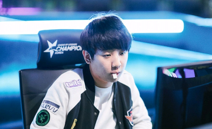 式充满期待 式充满期待